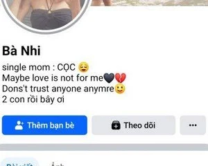 Bé Nhi 2001 Vừa Tắm Vừa Khoe Body