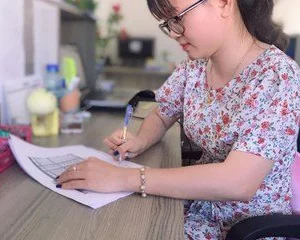 Chăn mãi mới ăn được em kế toán cty ngon bướm hồng hào siêu khít