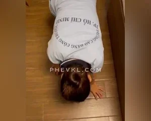 Clip Nữ Sinh Trường CĐ Công Thương TP.Hồ Chí Minh làm thú cưng ngoan ngoãn của ANY