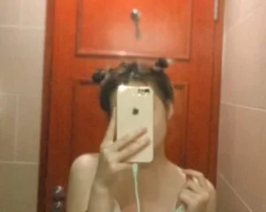 Em Lâm Thị Hà lộ clip doggy sướng vc