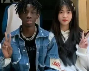 Full video 35p của em gái dễ thương và bạn trai da đen khoai to