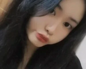 Học sinh k6 đến từ Thủ Đô với cái bím xinh