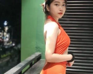 Lộ Clip Sex em Ngô Thị Minh Bắc Ninh Bú cu bạn thân