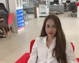 Thanh Loan đóng gạch cùng anh ny trong nhà nghỉ