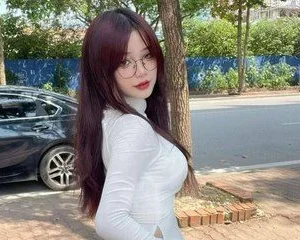 Từ một cô gái ngây thơ thành 1 con đĩ dâm dục